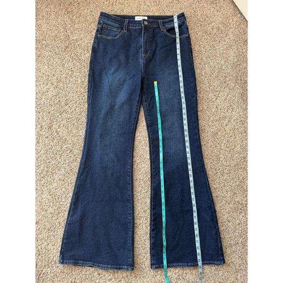 RISEN Jeans Woman's Jeans/Pants ,15/32, Blue Denim, Flare; TALL/LONG, Stretchy - Picture 4 of 11